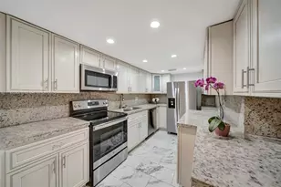 4165 SW 66th Way, Davie, FL 33314 - Photo 5