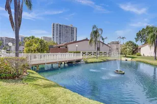 2667 S Parkview Dr, Hallandale Beach, FL 33009 - Photo 35