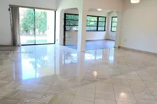 22310 Cameo Dr E, Boca Raton, FL 33433 - Photo 3