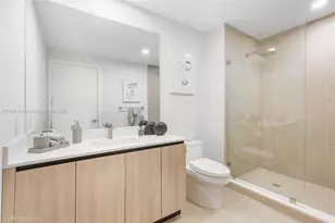 1420 NW 14th Ave, Miami, FL 33125 - Photo 9
