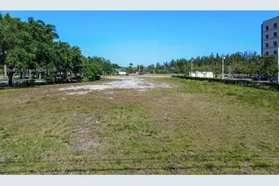 352Xx S Dixie Hwy, Florida City, FL 33034 - Photo 17