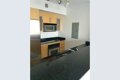 325 S Biscayne Blvd #2122, Miami, FL 33131 - Photo 3