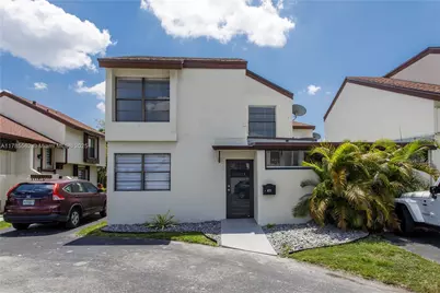 471 NW 98th Ct #471, Miami, FL 33172 - Photo 1