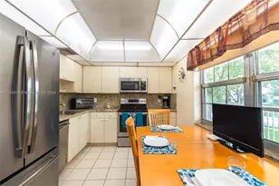 4221 W Palm Aire Dr, Pompano Beach, FL 33069 - Photo 21