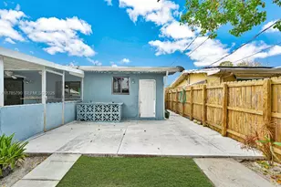 8451 NW 10th St, Pembroke Pines, FL 33024 - Photo 27