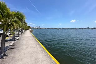 2929 Point E Dr, Aventura, FL 33160 - Photo 21