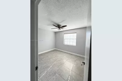 1017 Washington Cir #1017A, Homestead, FL 33034 - Photo 15