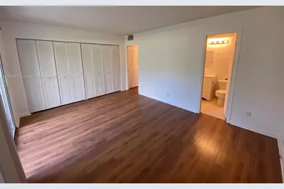 381 Fanshaw J #381, Boca Raton, FL 33434 - Photo 5