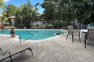 4609 Bayberry Ln, Tamarac, FL 33319 - Photo 9