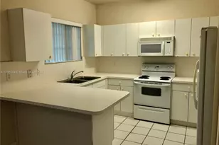 2733 NE 3rd Ct, Homestead, FL 33033 - Photo 5