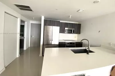 488 NE 18th St #4905, Miami, FL 33132 - Photo 3