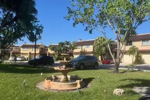 9735 Costa Del Sol Blvd, Doral, FL 33178 - Photo 15