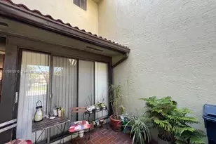 9735 Costa Del Sol Blvd, Doral, FL 33178 - Photo 21