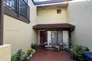 9735 Costa Del Sol Blvd, Doral, FL 33178 - Photo 5