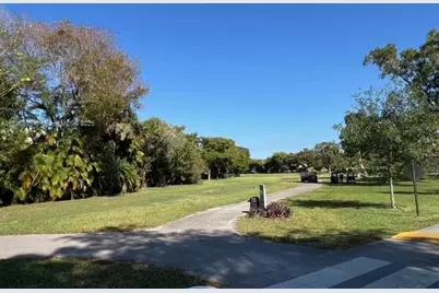 9735 Costa Del Sol Blvd #F-101, Doral, FL 33178 - Photo 9