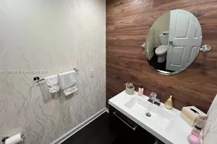 9735 Costa Del Sol Blvd, Doral, FL 33178 - Photo 43