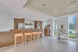 5055 Collins Ave, Miami Beach, FL 33140 - Photo 29