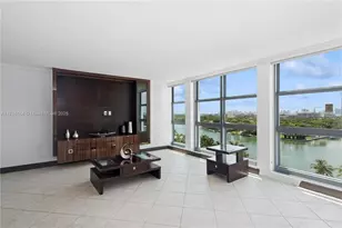 5055 Collins Ave, Miami Beach, FL 33140 - Photo 3
