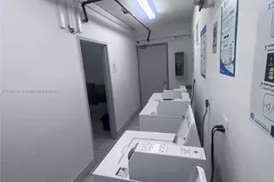 5055 Collins Ave, Miami Beach, FL 33140 - Photo 25