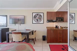 19201 Collins Ave, Sunny Isles Beach, FL 33160 - Photo 9