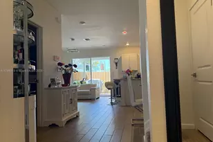 2469 SE 10th St, Homestead, FL 33035 - Photo 3