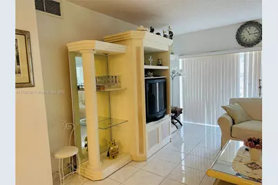 1985 S Ocean Dr #4L, Hallandale Beach, FL 33009 - Photo 3