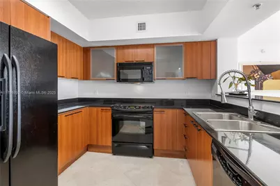 16699 Collins Ave #3107, Sunny Isles Beach, FL 33160 - Photo 7