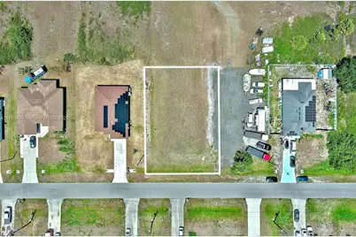 548 Windermere Dr, Lehigh Acres, FL 33972 - Photo 3