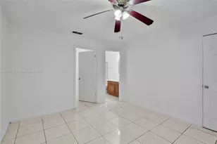 2866 S University Dr, Davie, FL 33328 - Photo 17