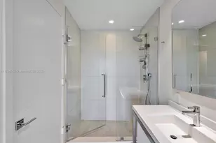 2000 Metropica Wy, Sunrise, FL 33323 - Photo 17