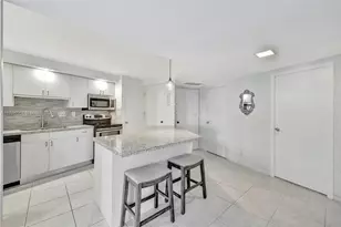 3000 Holiday Dr, Fort Lauderdale, FL 33316 - Photo 13