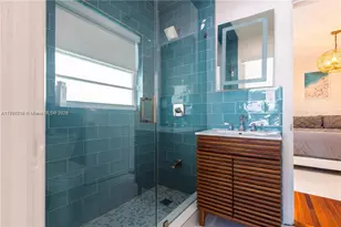 426 NE 26th St, Miami, FL 33137 - Photo 17