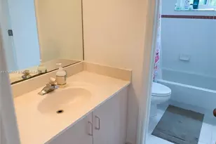 1735 NW 77th Ave, Pembroke Pines, FL 33024 - Photo 27