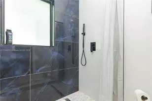 2360 SW 12th St, Miami, FL 33135 - Photo 47