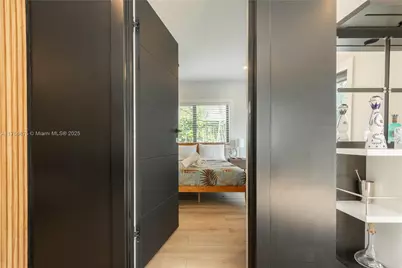 2360 SW 12th St, Miami, FL 33135 - Photo 33