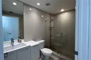 90 SW 3rd St, Miami, FL 33130 - Photo 27