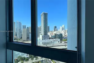 90 SW 3rd St, Miami, FL 33130 - Photo 25