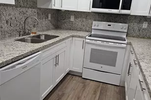 13745 SW 84th St, Miami, FL 33183 - Photo 5