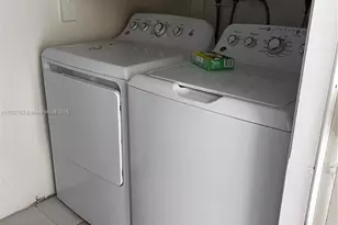 4335 NW 4th Ave, Deerfield Beach, FL 33064 - Photo 19