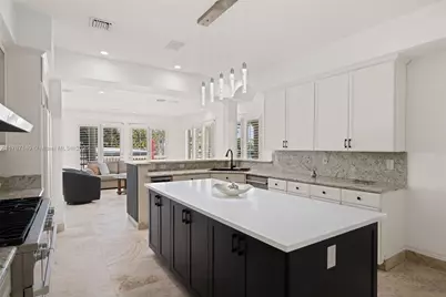 2561 Lucille Dr, Fort Lauderdale, FL 33316 - Photo 29