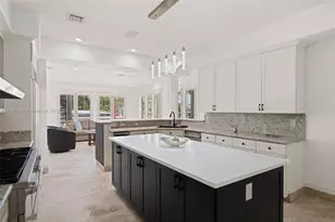 2561 Lucille Dr, Fort Lauderdale, FL 33316 - Photo 29