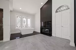 2561 Lucille Dr, Fort Lauderdale, FL 33316 - Photo 59