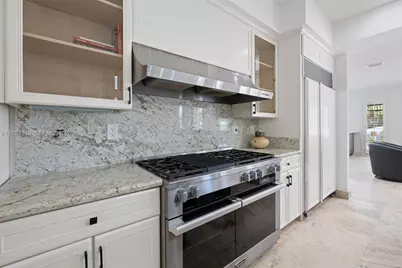 2561 Lucille Dr, Fort Lauderdale, FL 33316 - Photo 31