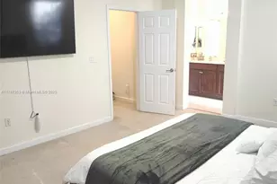 10315 W 32nd Ln, Hialeah, FL 33018 - Photo 15