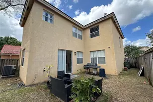1930 SE 14th Ct, Homestead, FL 33035 - Photo 5