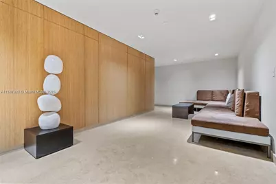 900 Biscayne Blvd #2410, Miami, FL 33132 - Photo 23