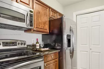 6503 N Military Trl #Valencia, Boca Raton, FL 33496 - Photo 13