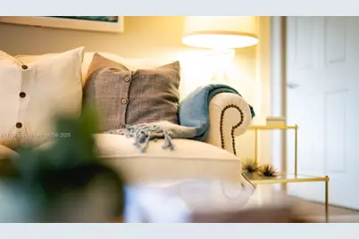 6503 N Military Trl #Valencia, Boca Raton, FL 33496 - Photo 5