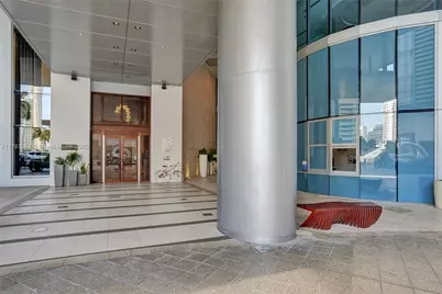 200 Biscayne Boulevard Way #3211, Miami, FL 33131 - Photo 25