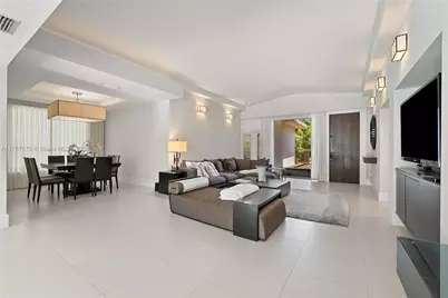 [Address not provided], Miami Beach, FL 33139 - Photo 11